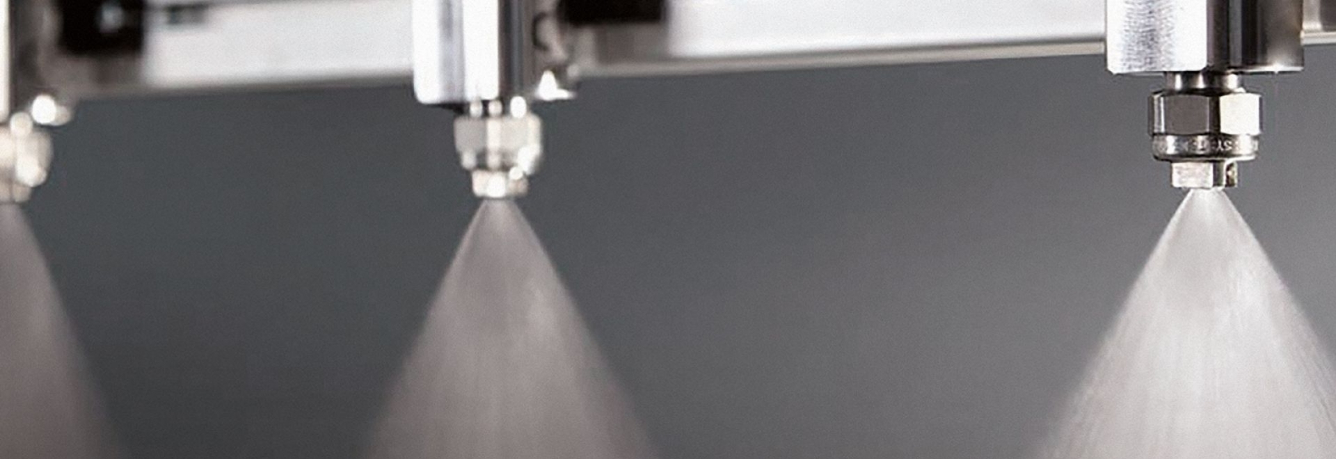 Por que o uso de equipamentos de dosagem é importante no processo de fabricação de ração